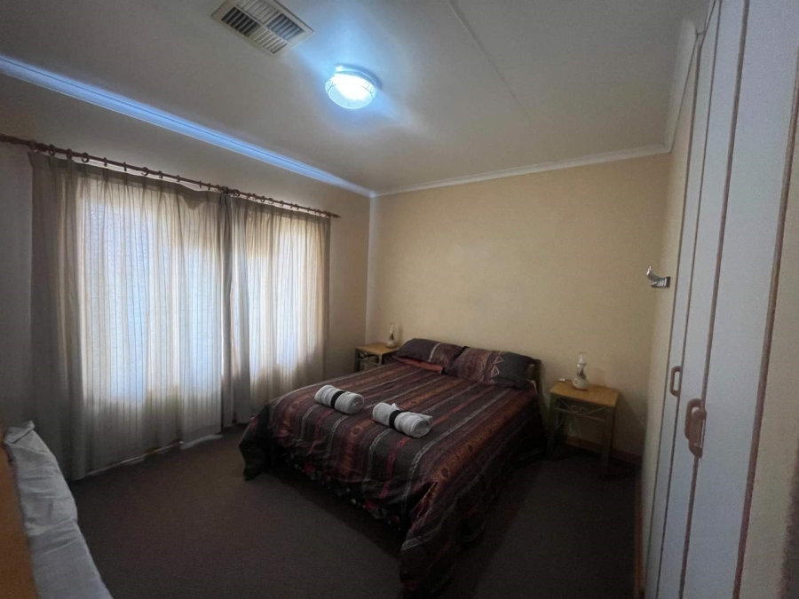 5 Bedroom Property for Sale in Upington Northern Cape